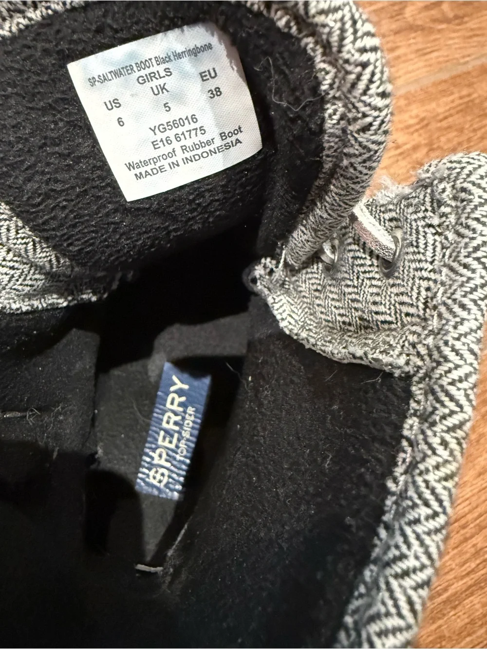 Sperry Black Rubber & Gray Herringbone Lace-Up Duck Boots
